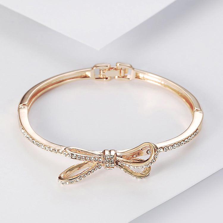 The Bow Bracelet